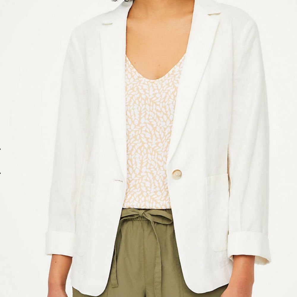 Eddie Bauer women’s travel blazer